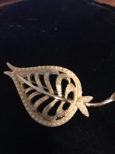 Vintage Signed Tradition Gold Wash With Seed Pearls Pin/ Brooch - Imagen 1 de 4