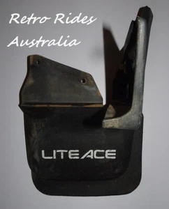 TOYOTA LITEACE GENUINE RH REAR MOULDED MUDFLAP & BODY MOULD YM30 YM35 YM40 YM41 - Picture 1 of 4