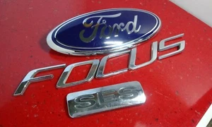 2010 FORD FOCUS SES REAR LID SET OEM EMBLEM NAMEPLATE USED OEM 08 09 10 11 - Picture 1 of 3