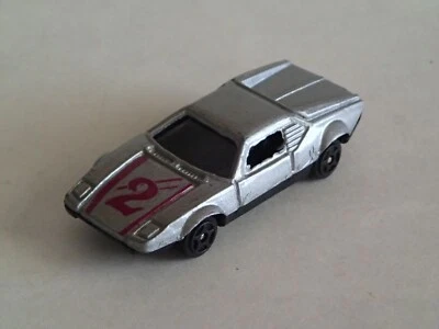 PLATEADO con ROSA #2 De Tomaso Pantera Die-Cast Metal Modelo de Coche Deportivo, Ruedas Giratorias Foto 1 de 4