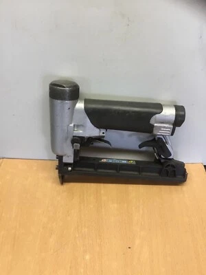 SENCO SFT10XP Auto STAPLE GUN - Image 1 of 2