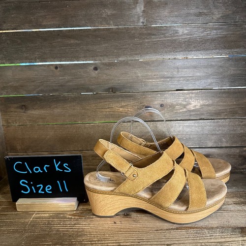 Sandali Clarks Seannah marroni scamosciati con cinturino comodi e tacco nuovi senza scatola taglia 11 M