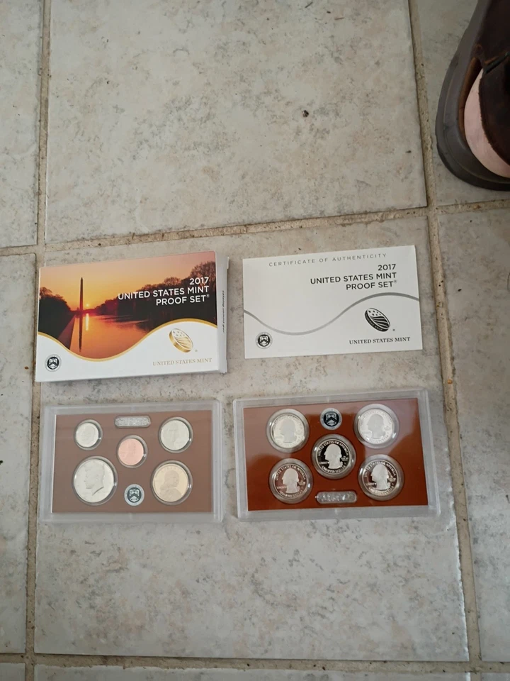 2017 S US Mint  Complete Proof 10 Coin Set w Box & COA  - Image 1 of 1