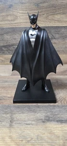 Kotobukiya First Appearance Batman Bob Kane ArtFX+ Statue Pre Owned - Picture 1 of 9