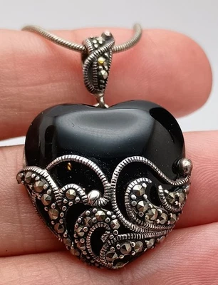 Collar Colgante Corazón Ónix Negro, Pergamino, Marcasita, Amor Foto 1 de 4