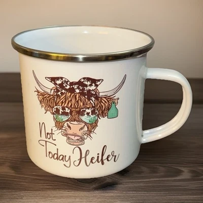 Caneca de café SASSquatch Tumblers metal esmalte vaca das terras altas - Nova, nunca usada - Imagem 1 de 4