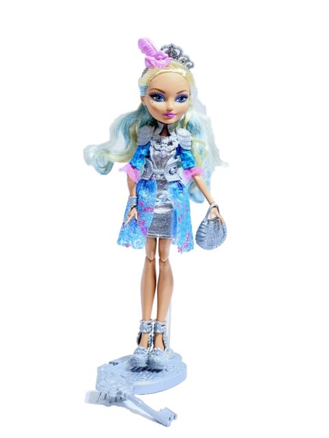 Boneca Ever After High - Básica - Apple White Dlb36 - MP Brinquedos