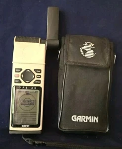 GARMIN GPS 45 Handheld Personal Navigator Powers on good read out screen - Picture 1 of 12