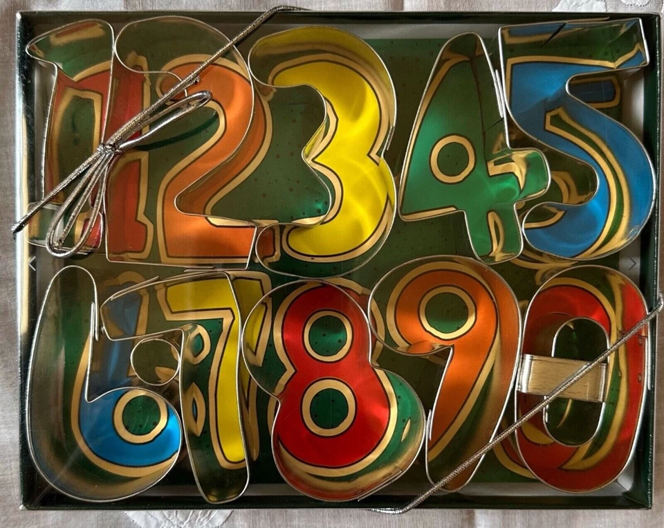 Juego de cortador de galletas de aluminio 10 números Fox Run Craftsmen vintage 1984 (0-9) nuevo de stock Foto 1 de 2