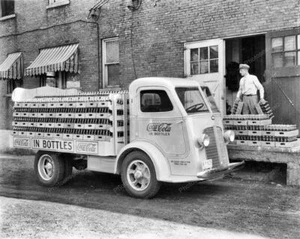 Coca Cola Soda Delivery Truck Vintage 30er Jahre 8x10 Nachdruck des alten Fotos - Bild 1 von 1
