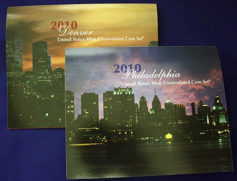 2010 US Mint Set. Complete & Original. 28 coins both P and D sets Cover