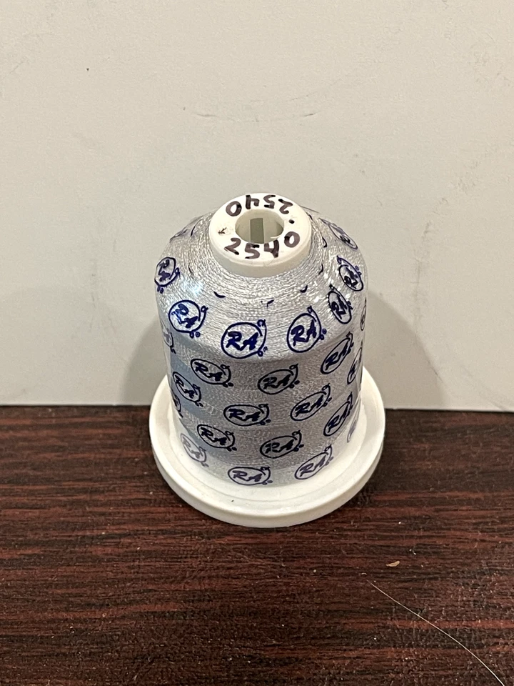 ROBISON ANTON RAYON SUPER STRENGTH THREAD #2500-2549 SOLIDS 1100 YARDS PER SPOOL - Image 1 of 1