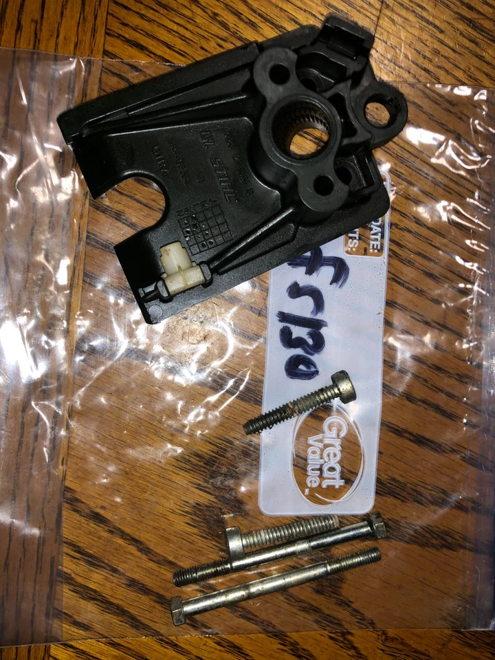 STIHL FS130 FS100 FS90 FS 110 CARBURADOR ADMISIÓN CILINDRO CON PERNOS FABRICANTE ORIGINAL ENVÍO GRATUITO Foto 1 de 1