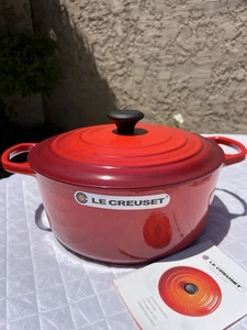 Mint! Le Creuset France 7.25 Qt #28 Round Dutch Oven Cast Iron Cherry Red W/lid - Picture 1 of 13