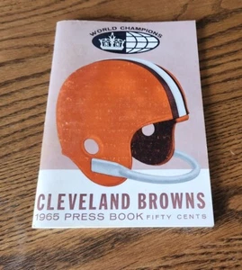 CLEVELAND BROWNS 1965 Press Book/ Media Guide - Picture 1 of 6
