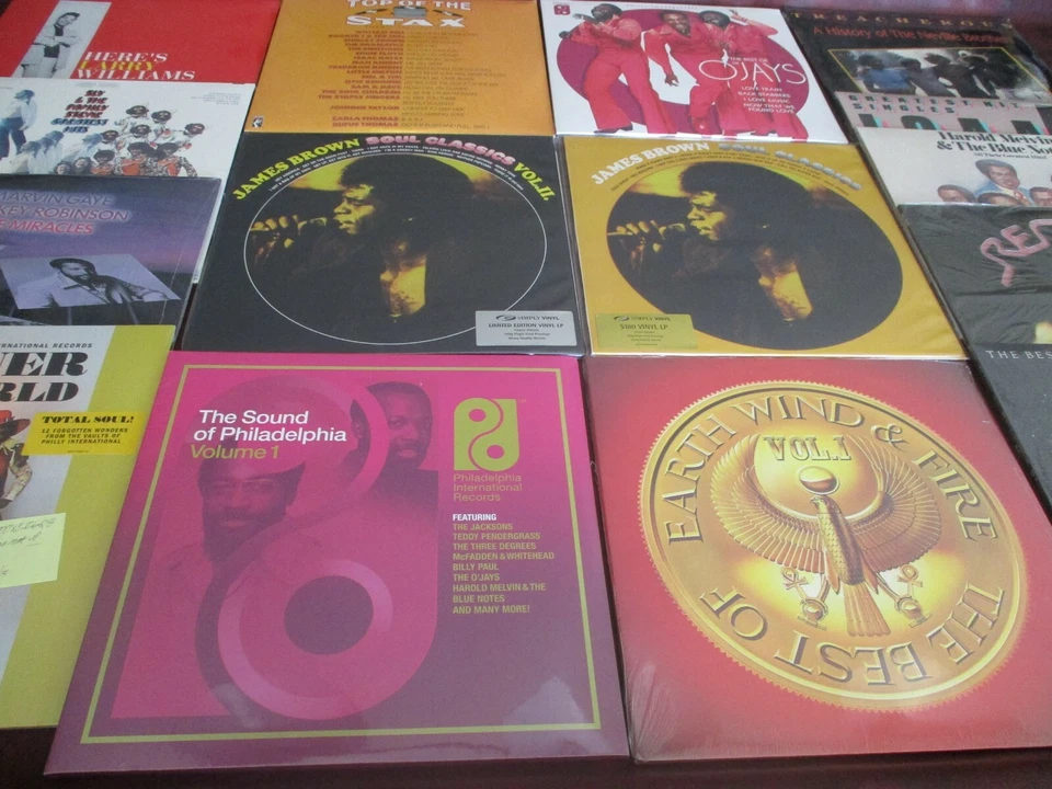 SOUL GREATEST HITS James Brown/Marvin Gaye/SMOKEY/O'Jays/Sly/EW&F/Hayes/MELVIN - Image 1 of 1