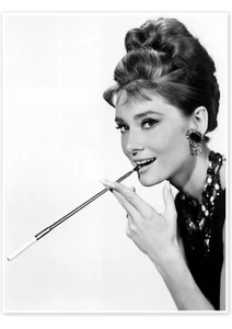 Audrey Hepburn Poster 61cm x 91,5cm - Bild 1 von 4