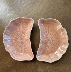Vintage Pottery Poppytrail Lotus Apricot Orange Scalloped Crescent Plates (2) - Picture 1 of 4