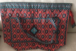 Neue französische rote gesteppte Tasche mit provenzialem Muster - Bild 1 von 5