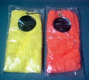 2 Vintage Sealed Cambridge Country Club (Maryland) Member-Guest Golf Bag Towels - Picture 1 of 3
