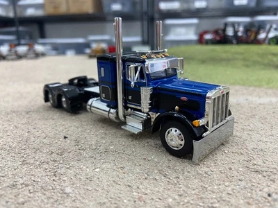 Escala 1/64 DCP 379 Peterbilt 36" durmiente y mucho bling Foto 1 de 4