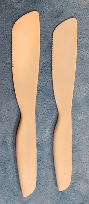 Tupperware Sandwich Spreaders(2 Spreaders)(NEW)