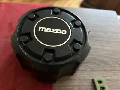 #B 1) 1987-1993 MAZDA B2600I  B2600 WHEEL CENTER CAP HUB CAP OEM S232 37 191 - Image 1 of 4