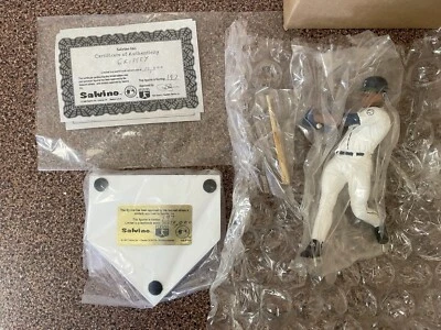 Griffey Jr Salvino 197/10000 Figurine Mariners Home Jersey. Never Displayed! - Image 1 of 4