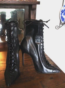Schutz TENNIE Lace Up Black Bootie 4" Stiletto Heel Ankle Boot NEW $188 Size 6 - Picture 1 of 12