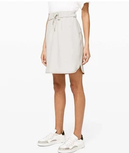 Lululemon On The Fly Skirt In Woven Silverstone Size 4 Sporty Preppy Tennis - Picture 1 of 6