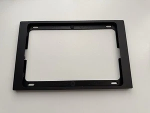 iPort Surface Mount Blende für iPad 9. Generation Schwarz - Bild 1 von 2