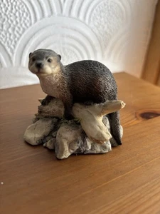Border Fine Arts First Outing Otter Figurine - Picture 1 of 5