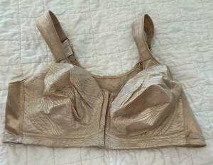 Playtex 18 Hour Front Close Wirefree Back Posture Support Bra E525 Beige 44C NEW - Picture 1 of 4