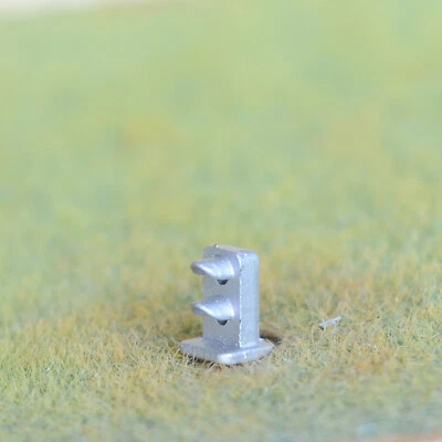 1 x HO scale railroad dwarf searchlight signal ground 2 aspects 3-colors LEDs - Image 1 of 3