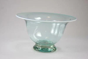 AUSTRALIAN VINTAGE STUDIO ART GLASS VASE signed at base - Picture 1 of 5