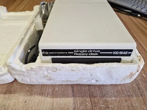 Rare Commodore 1540 Disk Drive for Vic-20 Tested working - Photo 1/15