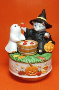 Vintage 1978 Kitty Cucumber Halloween Music Box Figurine Witch Cat & Ghost  - Picture 1 of 4