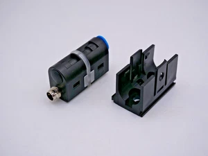 Sensor de presión de vacío Festo SDE5-V1-O-Q6E-P-M8, salida PNP 100mA, enchufe M8 - Imagen 1 de 8