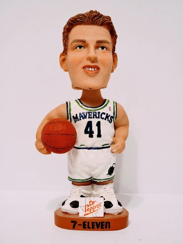 Dirk Nowitzki Bobblehead Dallas Mavericks NBA Basketball Dr Pepper 7-Eleven Cover