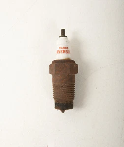 Wards Riverside (B9C-3) Spark Plugs (JSF6) Red Print Heavy Rust & Carbon - Foto 1 di 10