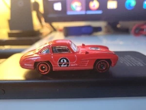 Hot Wheels lose Mercedes Benz rot 300SL - Bild 1 von 7