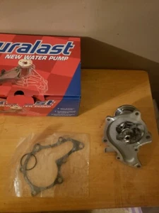 93 94 95 96 97 Toyota Corolla 1.6 Water Pump - Picture 1 of 2
