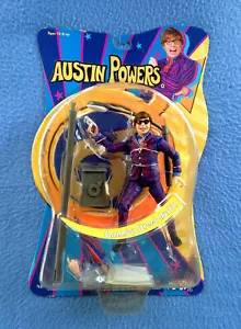 AUSTIN POWERS CARNABY STREET MEZCO GOLDMEMBER 6 INCH FIGURE - Picture 1 of 2