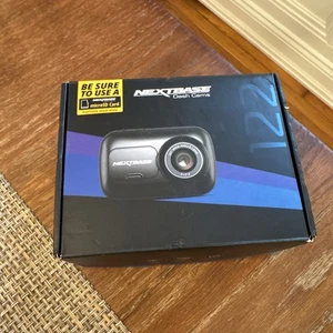 Nextbase 122 Dash Cam 720p HD DVR | New Sealed | Click&Go PRO Mount | Dashboard - Picture 1 of 3