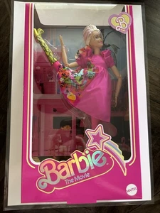 Mattel Weird Barbie Puppe - Barbie the Movie Signature Kate McKinnon HYB84 Neu in OVP - Bild 1 von 2