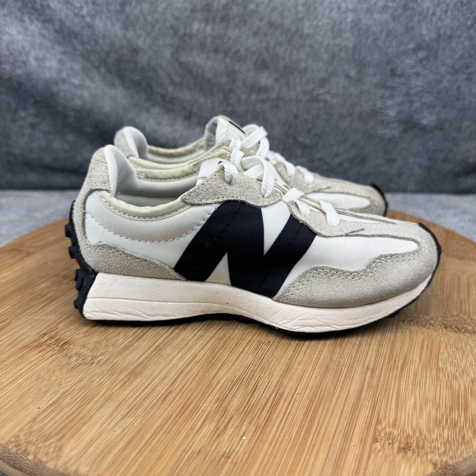 New Balance 327 Zapatos Niños Talla 11 Blanco Negro Gamuza Malla PS327FE Retro Correr Foto 1 de 4