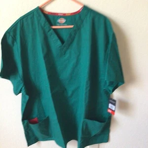 Dickies Scrubs EDS Essentials V Neck Top SIZE 3XL Emerald Green - Picture 1 of 9