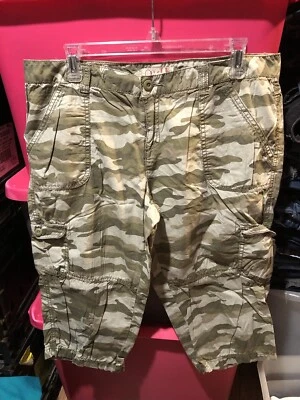 Pantalones cortos cargo OP Ocean Pacific para mujer con estampado de camuflaje talla 15 Foto 1 de 3