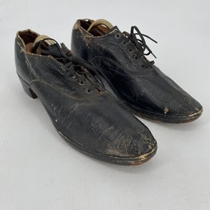 Zapatos antiguos de madera Spalding y cuero negro - Imagen 1 de 14