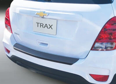 Protector trasero RGM para Chevrolet Trax 2015-2022 - negro Foto 1 de 2